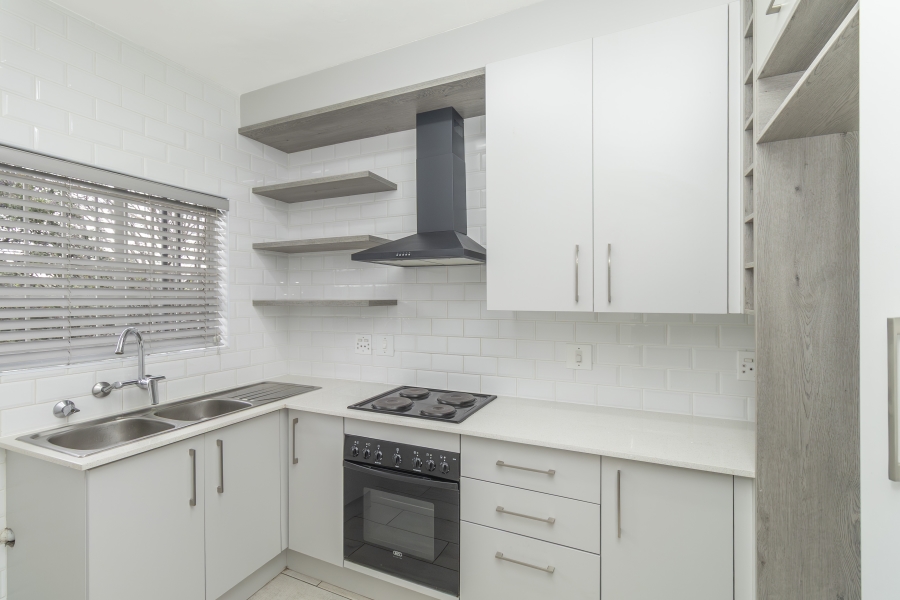 2 Bedroom Property for Sale in Linden Gauteng