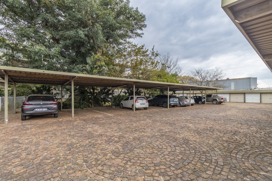 2 Bedroom Property for Sale in Linden Gauteng