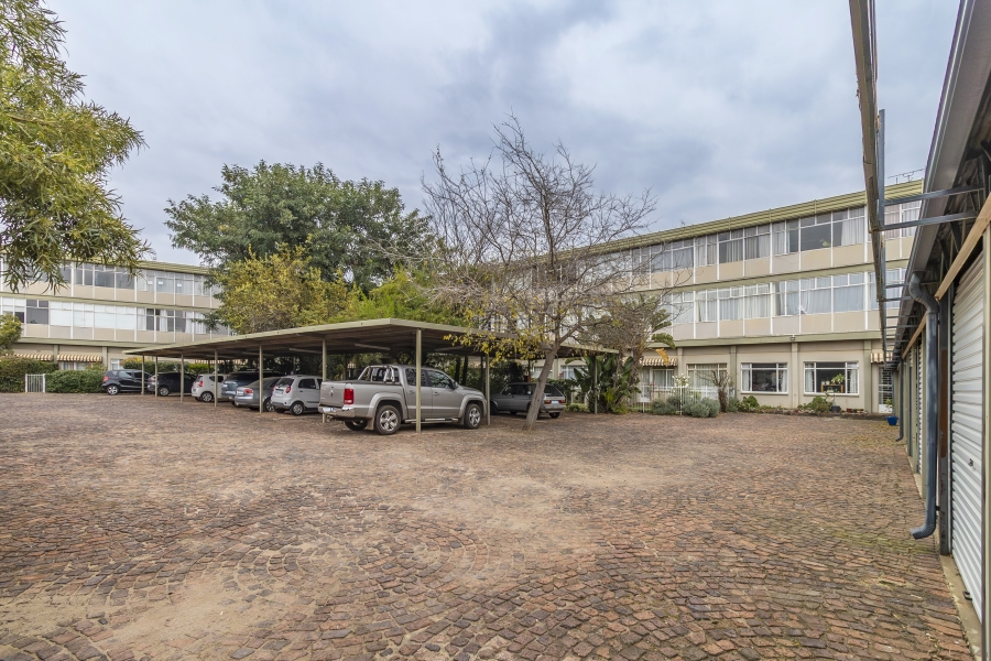 2 Bedroom Property for Sale in Linden Gauteng