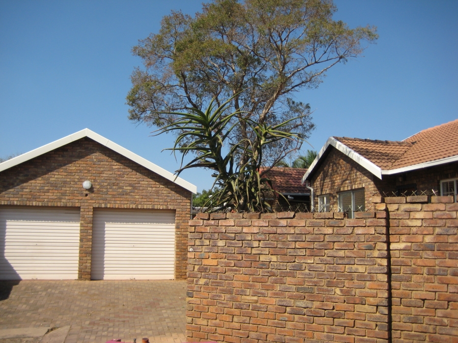 3 Bedroom Property for Sale in Magalieskruin Gauteng