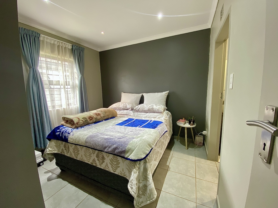 3 Bedroom Property for Sale in Lotus Gardens Gauteng