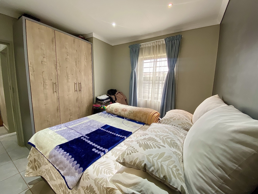 3 Bedroom Property for Sale in Lotus Gardens Gauteng