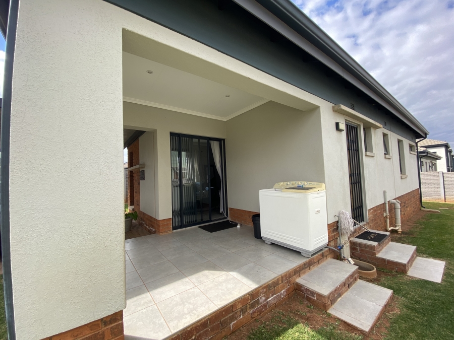 3 Bedroom Property for Sale in Lotus Gardens Gauteng