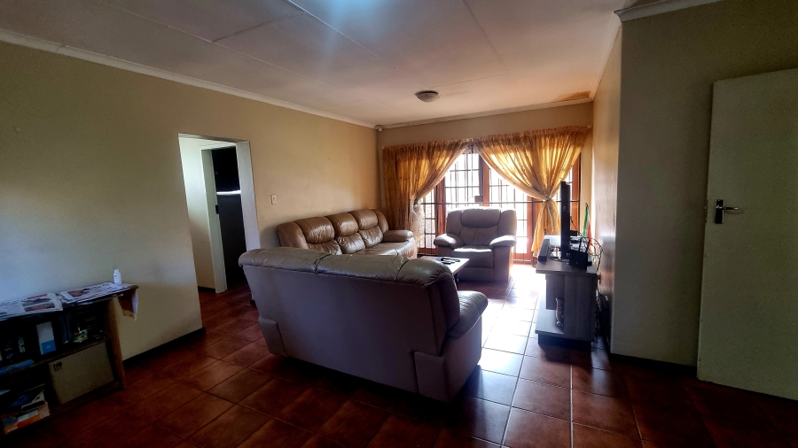 3 Bedroom Property for Sale in Erasmuskloof Gauteng
