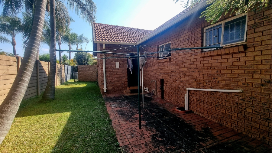 3 Bedroom Property for Sale in Erasmuskloof Gauteng