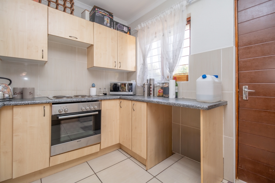 2 Bedroom Property for Sale in North Riding Gauteng