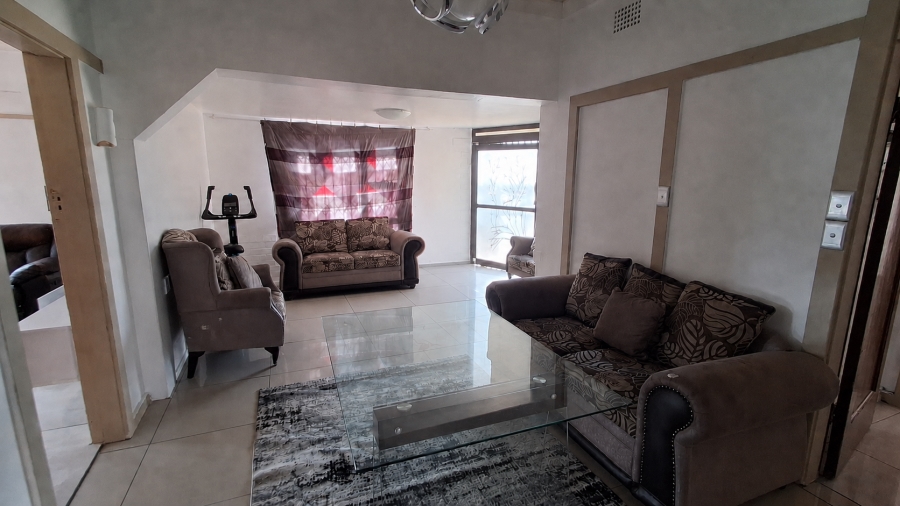 To Let 3 Bedroom Property for Rent in Dunnottar Gauteng