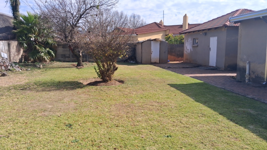 To Let 3 Bedroom Property for Rent in Dunnottar Gauteng