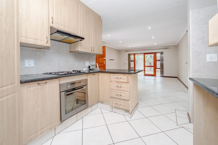 3 Bedroom Property for Sale in Bryanston Gauteng