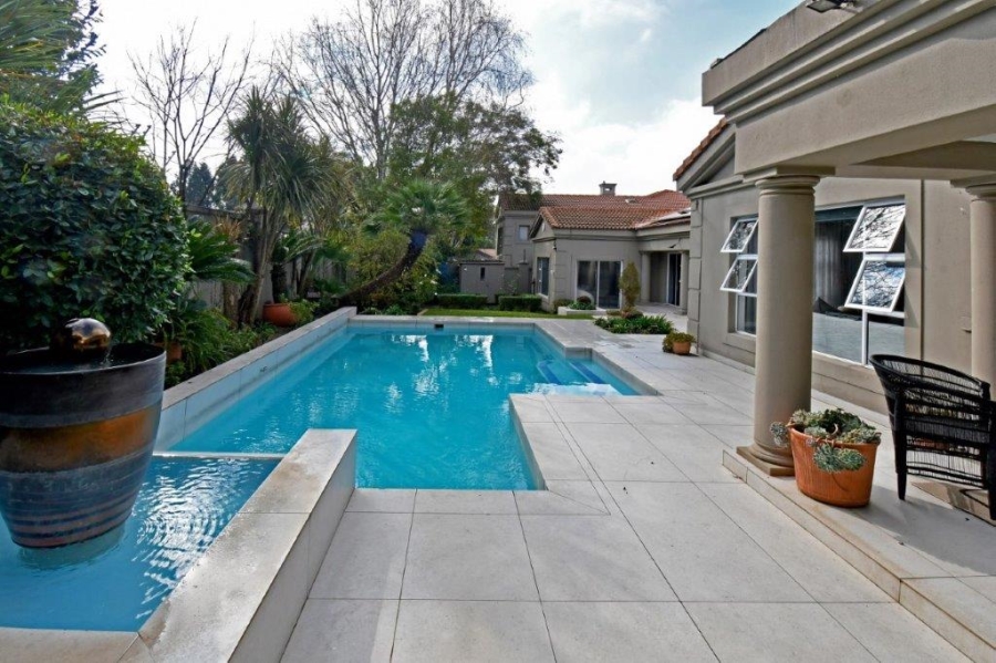 To Let 4 Bedroom Property for Rent in Atholl Gauteng