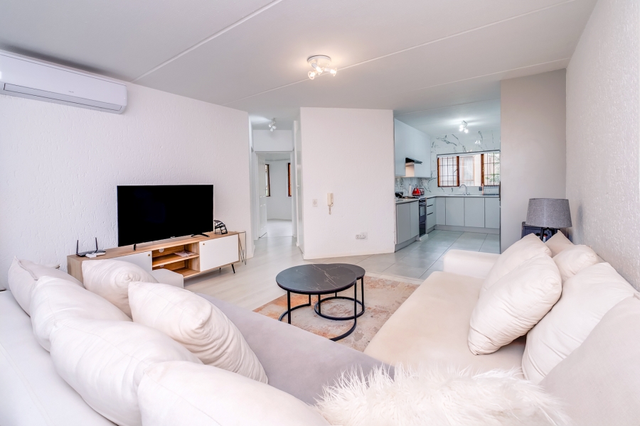 2 Bedroom Property for Sale in Magaliessig Gauteng