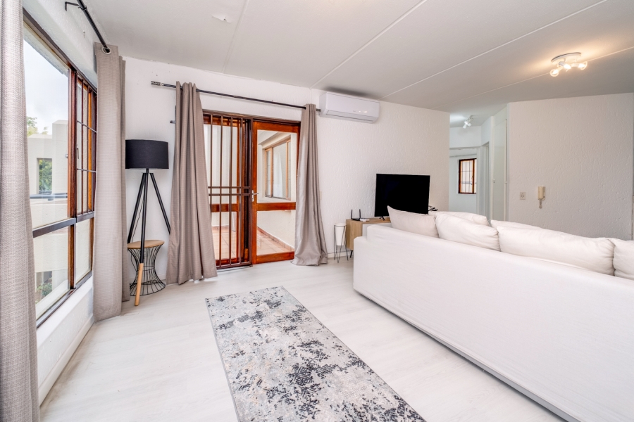 2 Bedroom Property for Sale in Magaliessig Gauteng