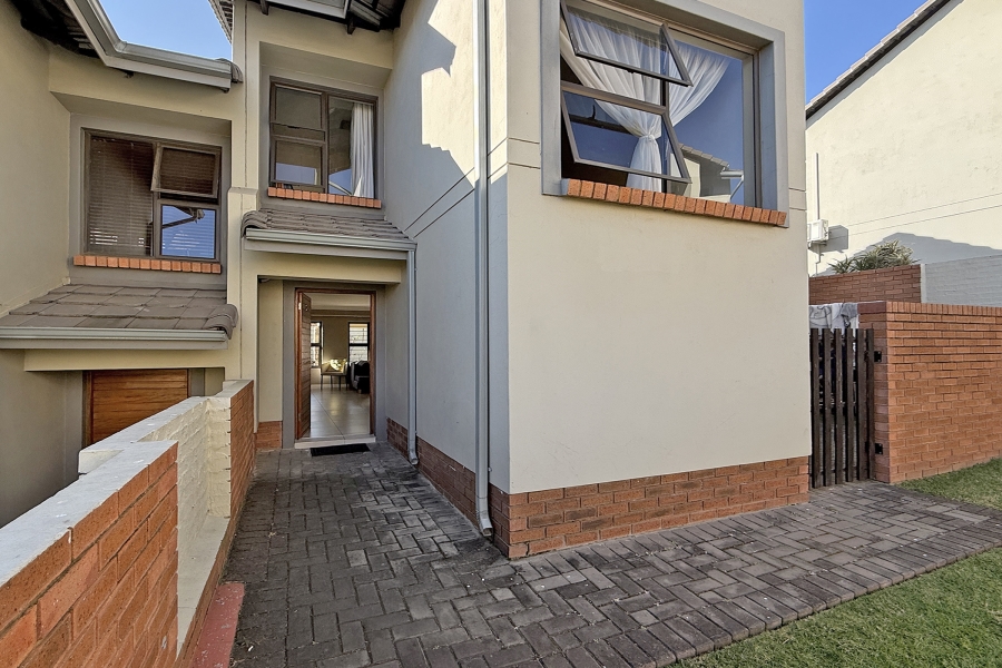 3 Bedroom Property for Sale in Kyalami Hills Gauteng