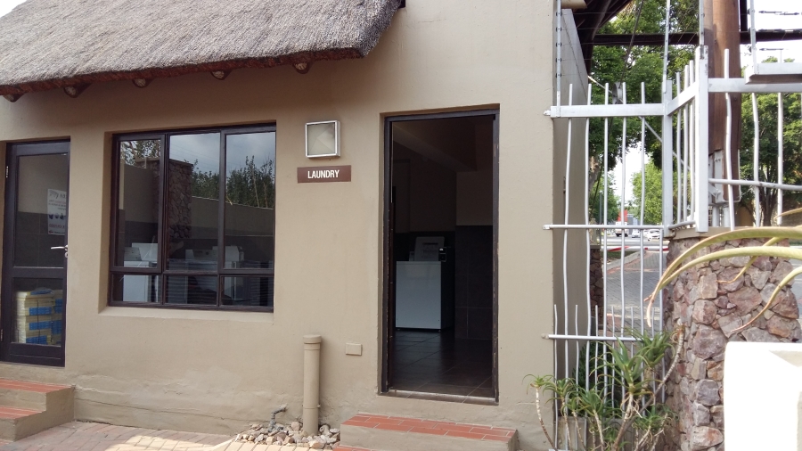 1 Bedroom Property for Sale in Fourways Gauteng