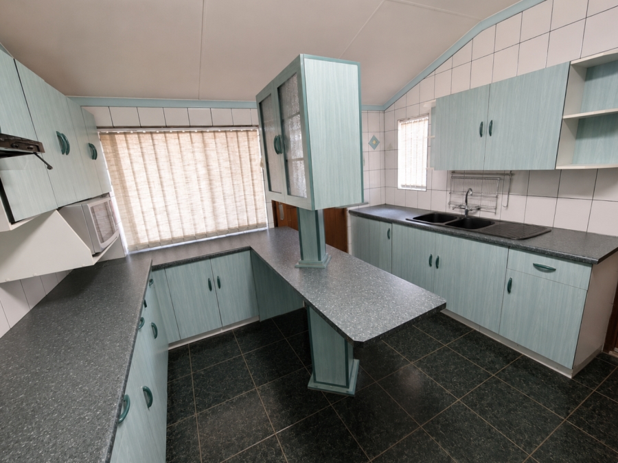 3 Bedroom Property for Sale in Vanderbijlpark CW 3 Gauteng