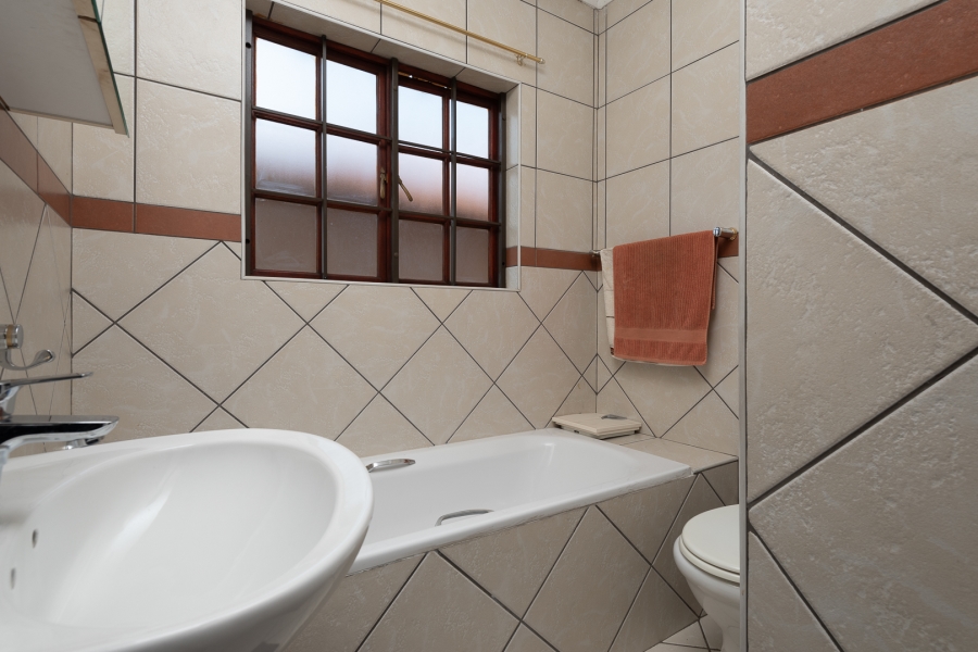 To Let 3 Bedroom Property for Rent in New Market Gauteng