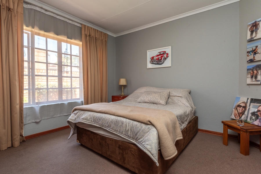 To Let 3 Bedroom Property for Rent in New Market Gauteng