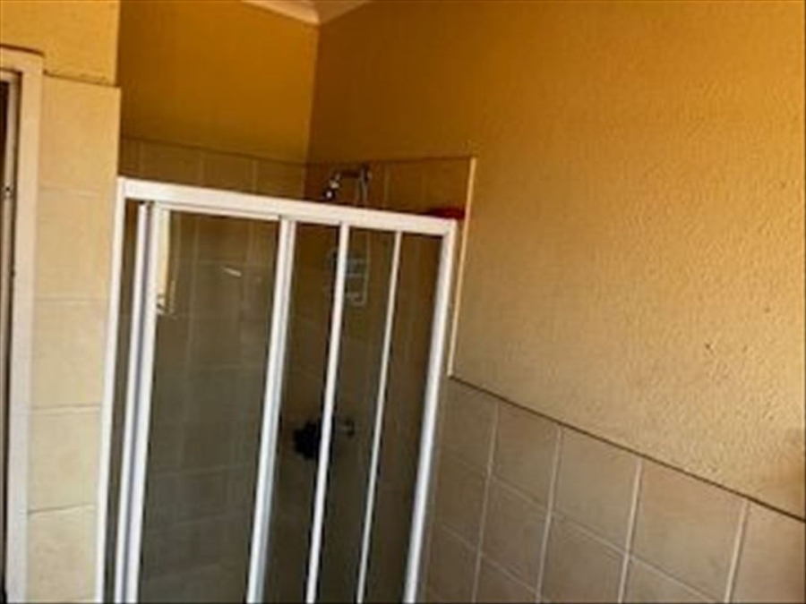 2 Bedroom Property for Sale in Edleen Gauteng