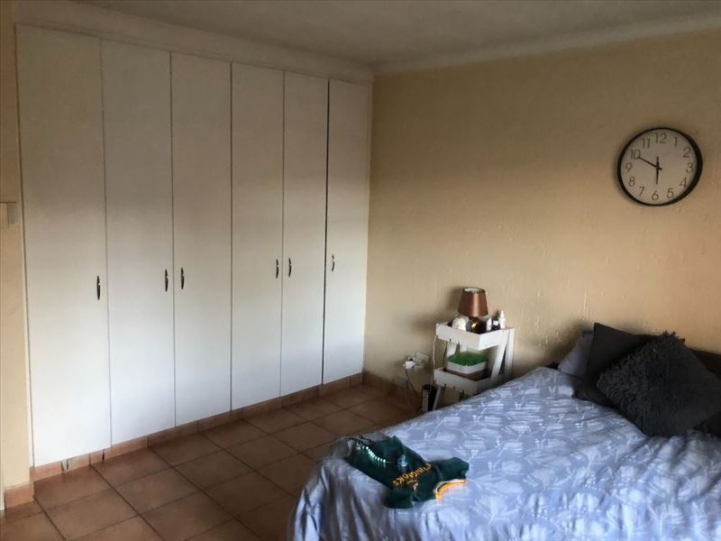 4 Bedroom Property for Sale in Glen Marais Gauteng