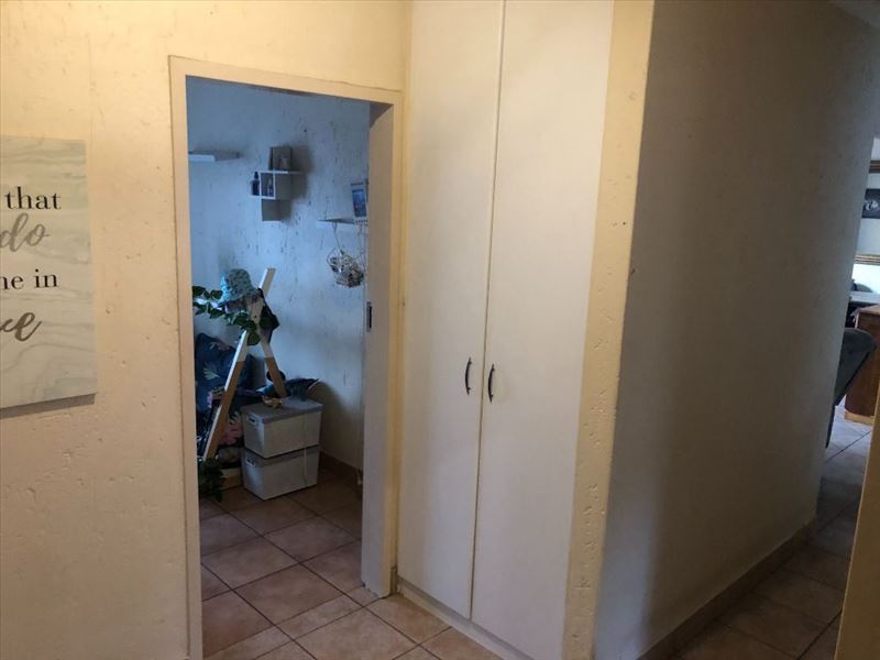 4 Bedroom Property for Sale in Glen Marais Gauteng