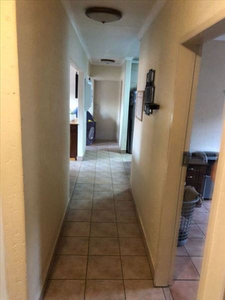 4 Bedroom Property for Sale in Glen Marais Gauteng