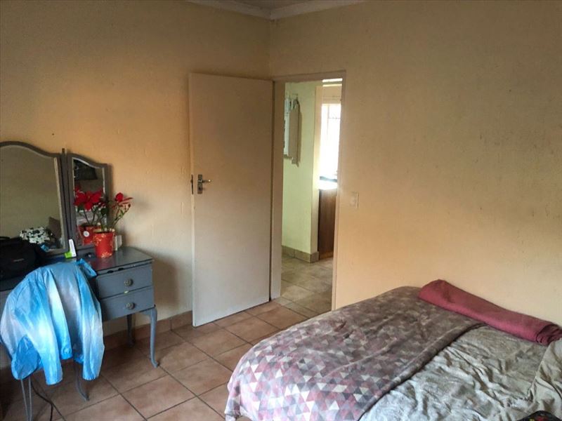 4 Bedroom Property for Sale in Glen Marais Gauteng