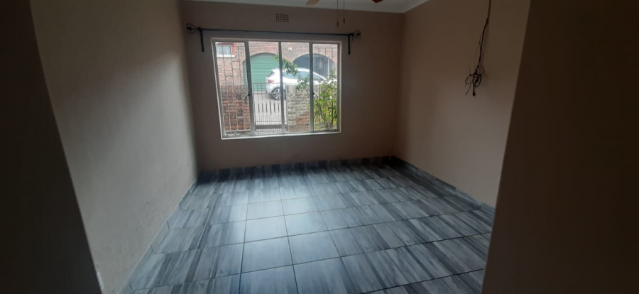 3 Bedroom Property for Sale in Birchleigh Gauteng