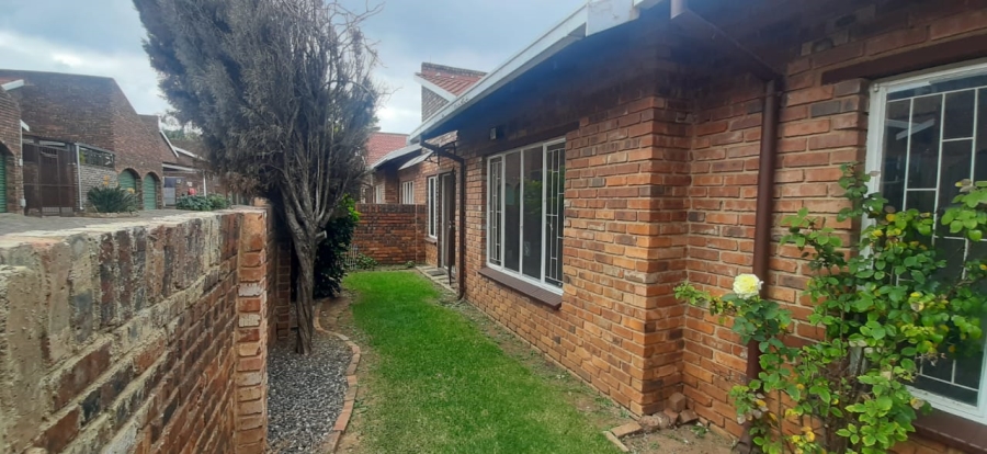 3 Bedroom Property for Sale in Birchleigh Gauteng