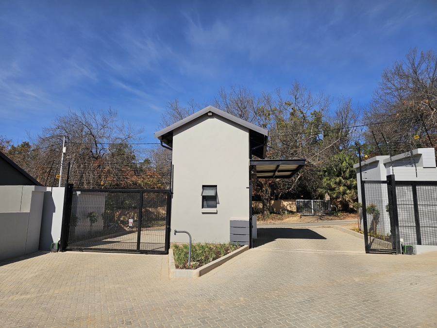 To Let 3 Bedroom Property for Rent in Bryanston Gauteng