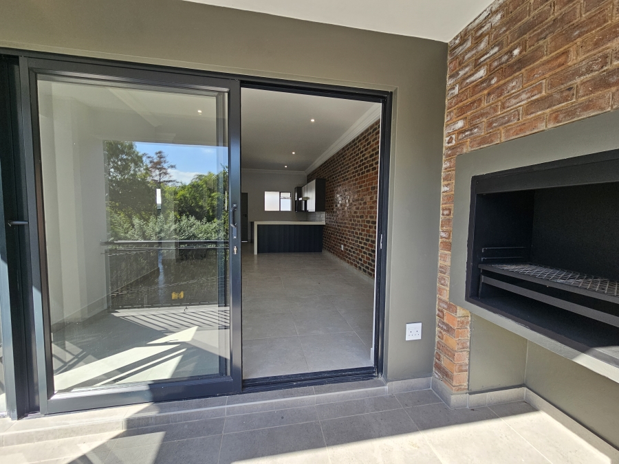 To Let 3 Bedroom Property for Rent in Bryanston Gauteng