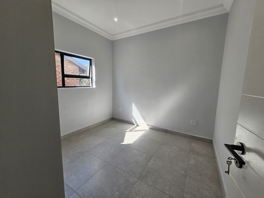To Let 3 Bedroom Property for Rent in Bryanston Gauteng
