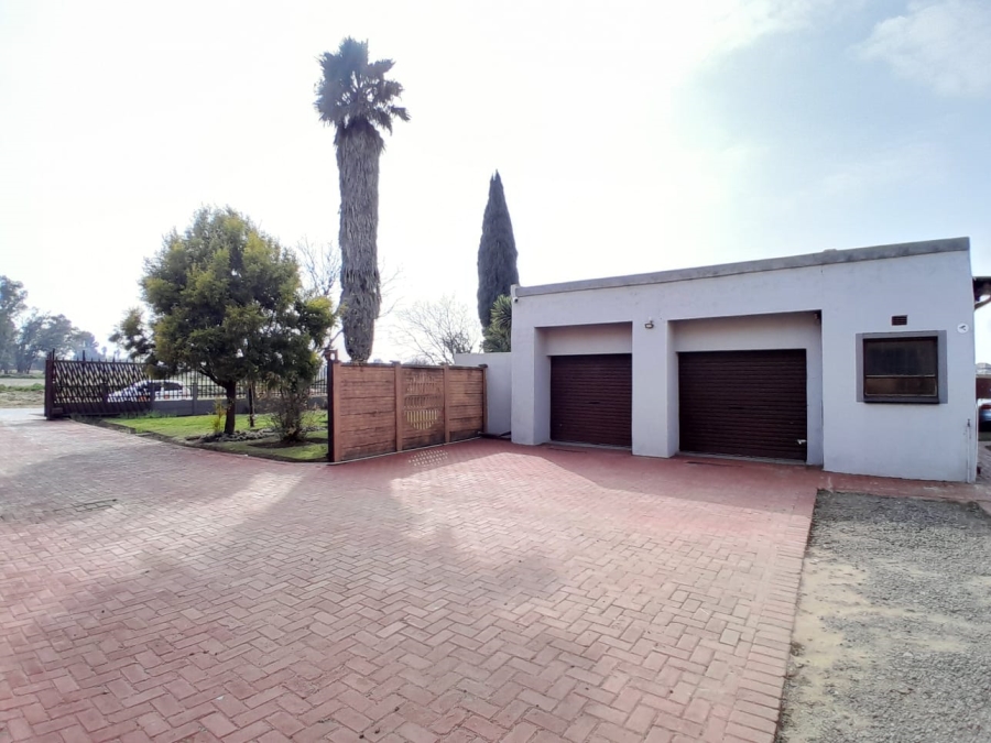 3 Bedroom Property for Sale in Bedworth Park Gauteng