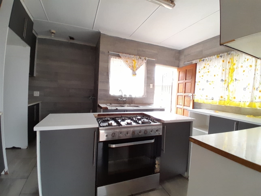 3 Bedroom Property for Sale in Sonland Park Gauteng