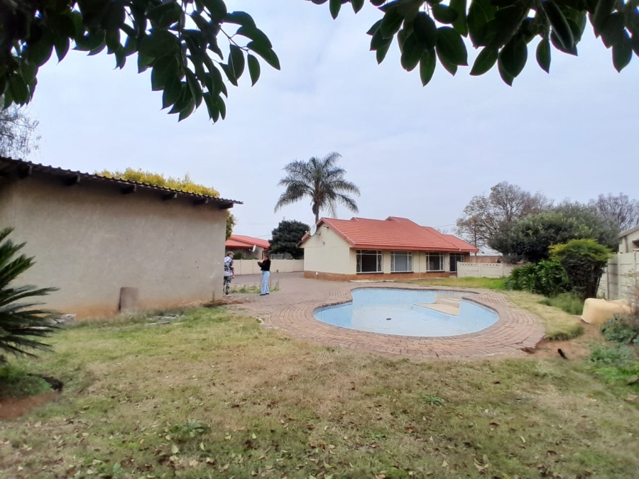 3 Bedroom Property for Sale in Sonland Park Gauteng