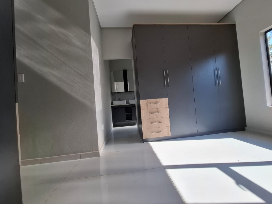 3 Bedroom Property for Sale in Annlin Gauteng