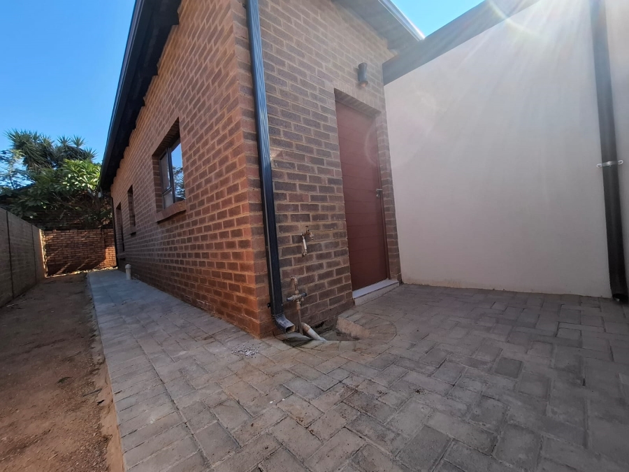 3 Bedroom Property for Sale in Annlin Gauteng