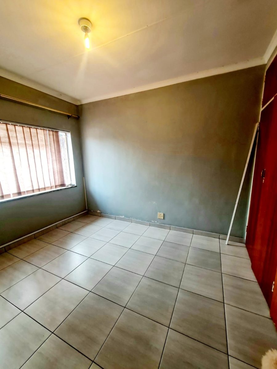 3 Bedroom Property for Sale in Vanderbijlpark SE 6 Gauteng