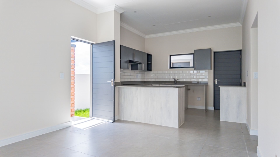 To Let 2 Bedroom Property for Rent in Rietvalleirand Gauteng
