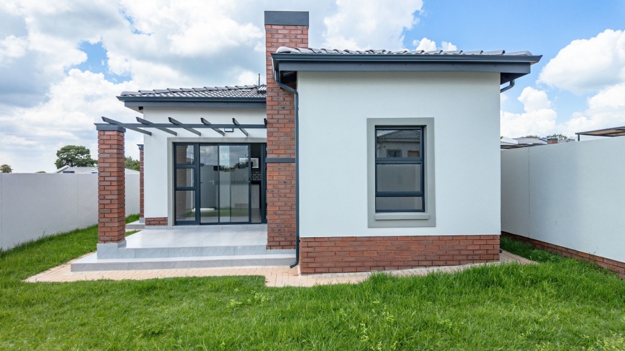 To Let 2 Bedroom Property for Rent in Rietvalleirand Gauteng
