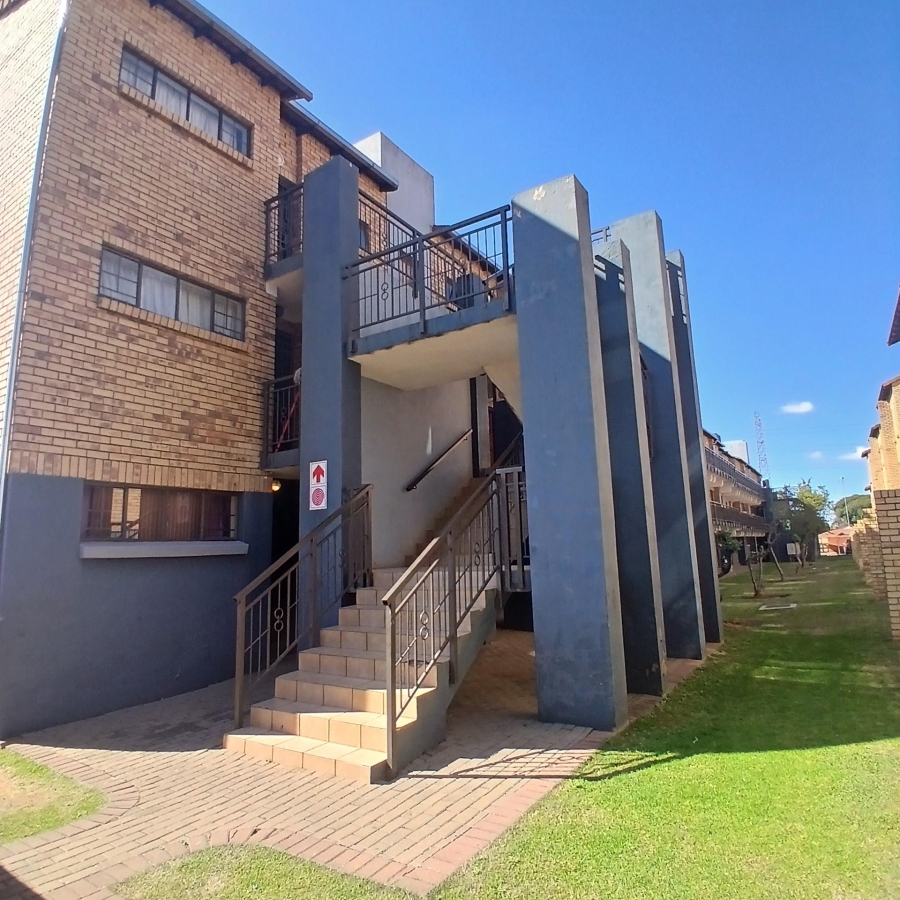 2 Bedroom Property for Sale in The Orchards Gauteng