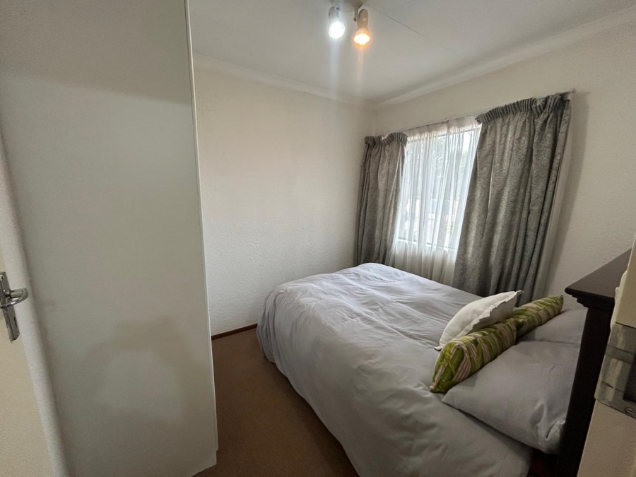 2 Bedroom Property for Sale in Halfway Gardens Gauteng