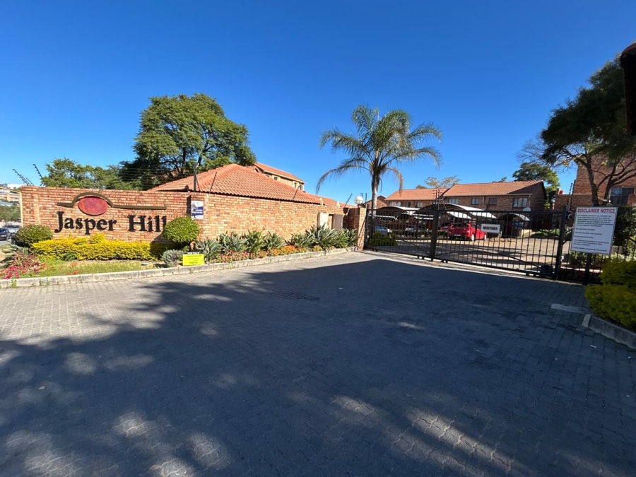 2 Bedroom Property for Sale in Halfway Gardens Gauteng