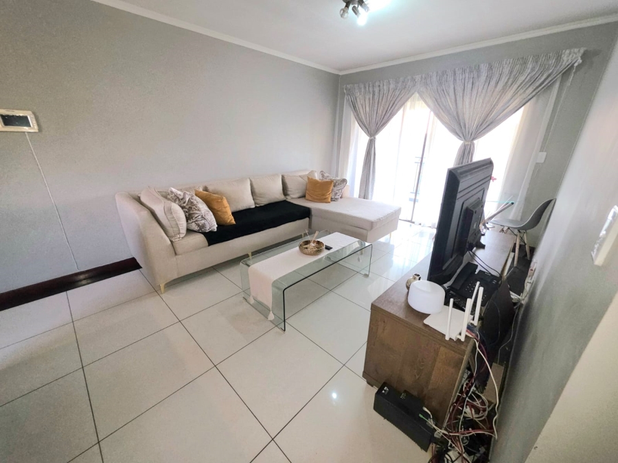 2 Bedroom Property for Sale in Noordwyk Gauteng