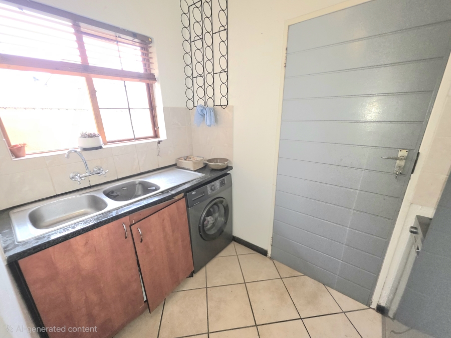 3 Bedroom Property for Sale in Noordwyk Gauteng