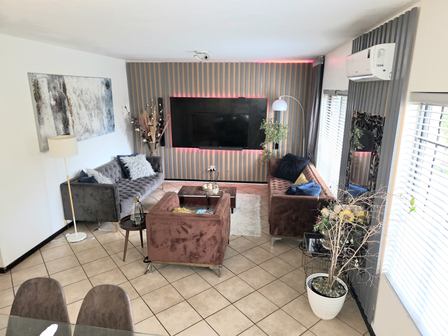 3 Bedroom Property for Sale in Noordwyk Gauteng