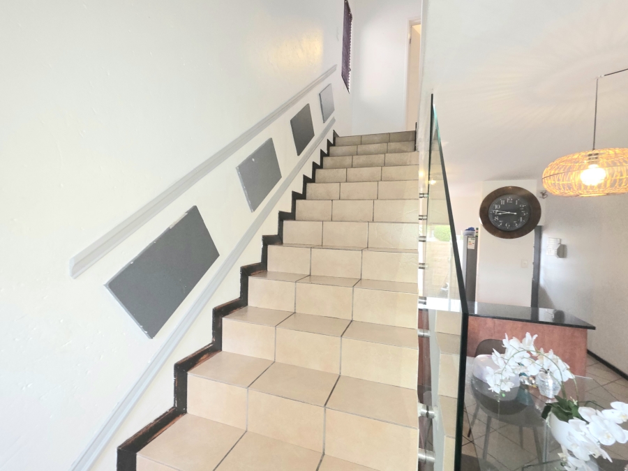 3 Bedroom Property for Sale in Noordwyk Gauteng