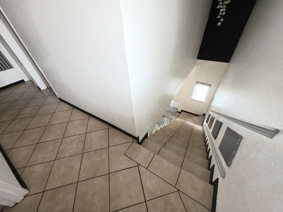 3 Bedroom Property for Sale in Noordwyk Gauteng