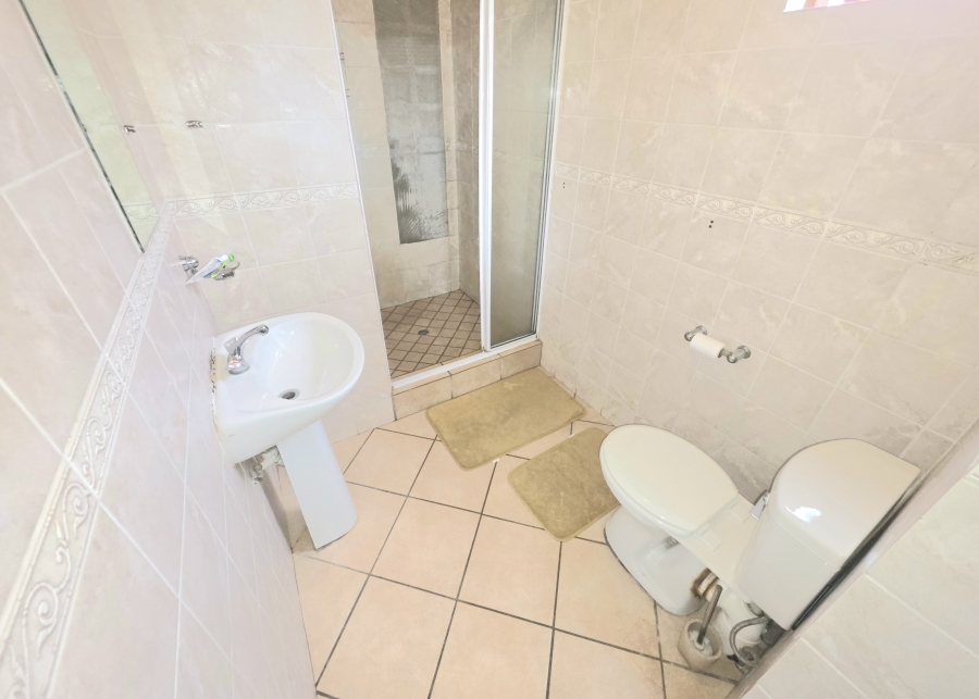 3 Bedroom Property for Sale in Noordwyk Gauteng