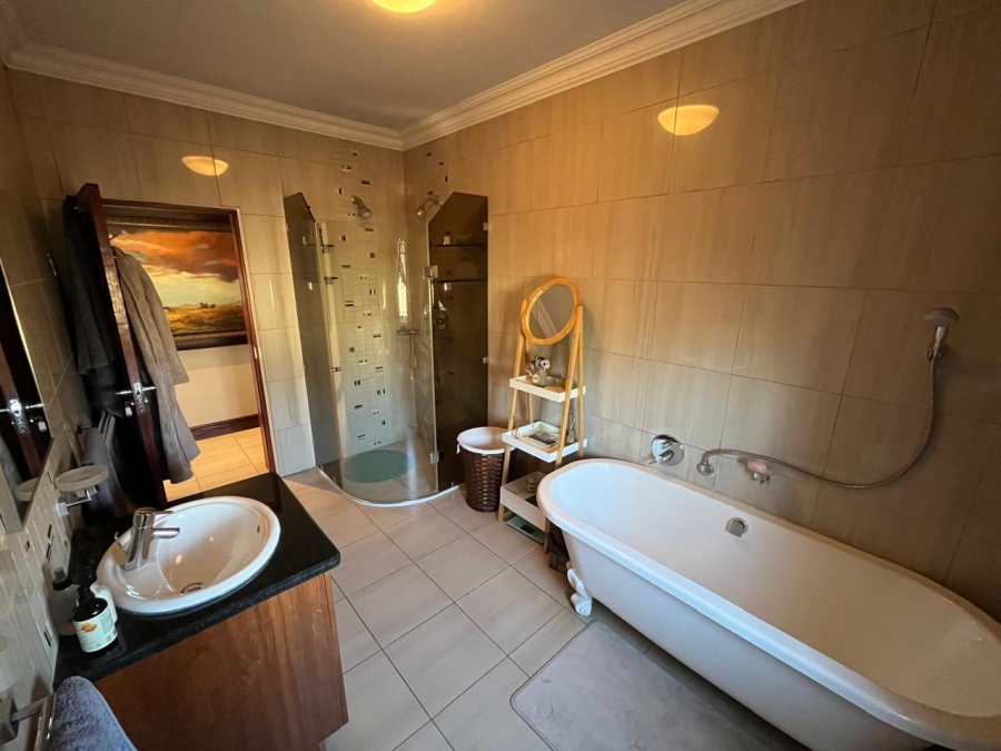 4 Bedroom Property for Sale in Sable Hills Gauteng