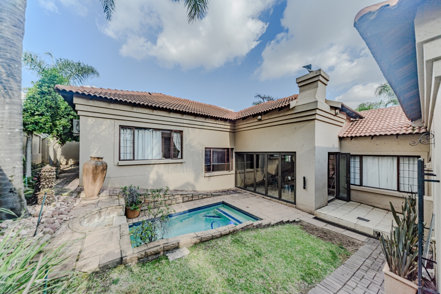 3 Bedroom Property for Sale in Waterkloof Ridge Gauteng